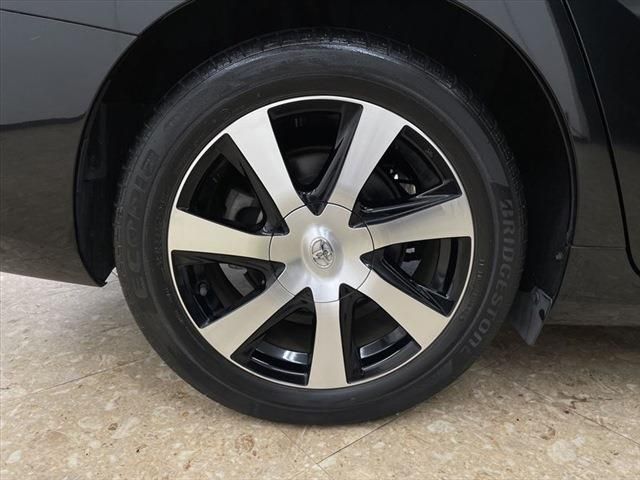 Toyota Mirai 2017-08 21842-13