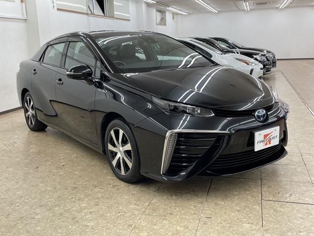 Toyota Mirai 2017-08 21842-2