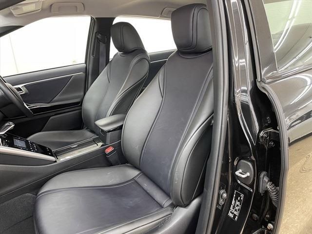 Toyota Mirai 2017-08 21842-19