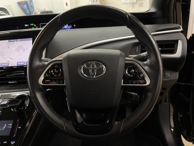 Toyota Mirai 2017-08 21842-22