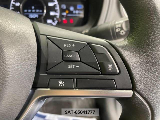 Nissan NOTE 2019-07 335685-6