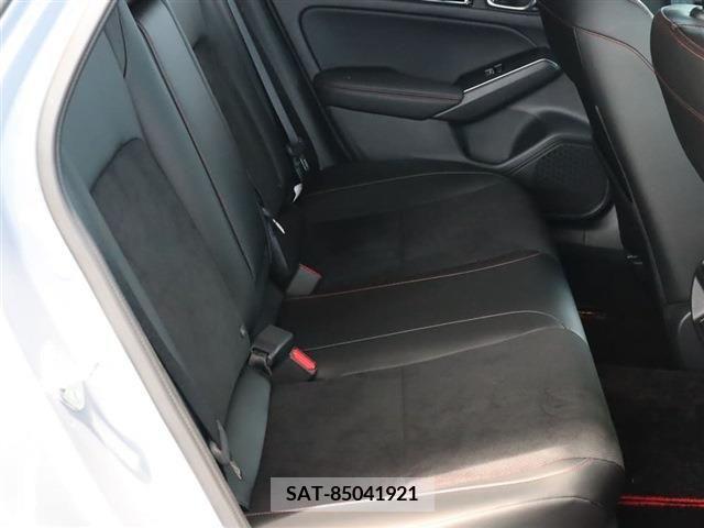 Honda CIVIC 2023-11 264420-13