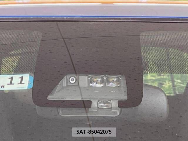 Toyota AQUA 2017-11 260265-2