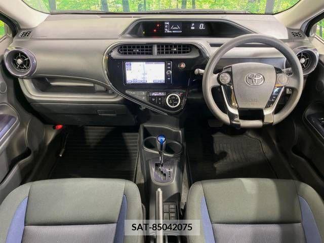 Toyota AQUA 2017-11 260265-1