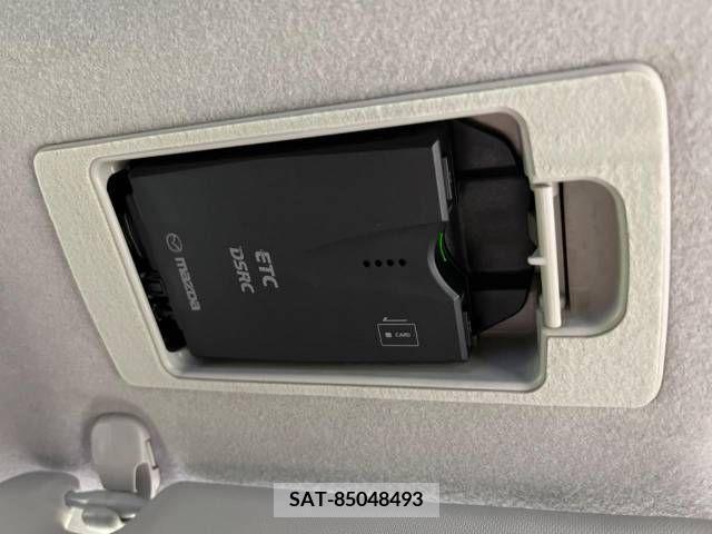 Mazda DEMIO 2014-12 381534-5