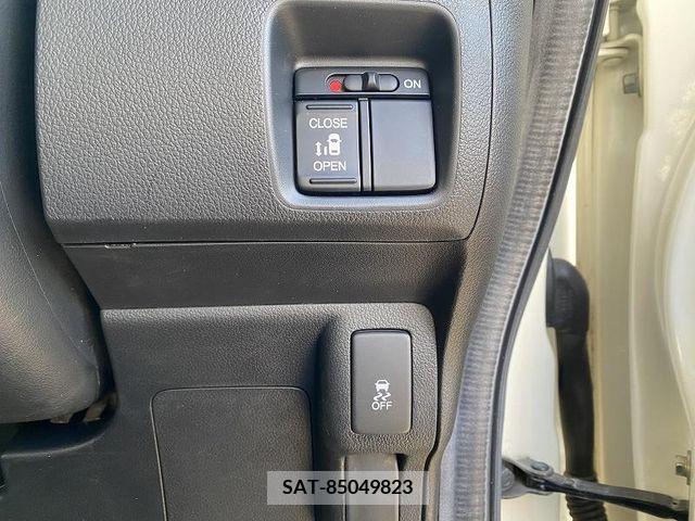 Honda N BOX CUSTOM 2013-01 221005-19