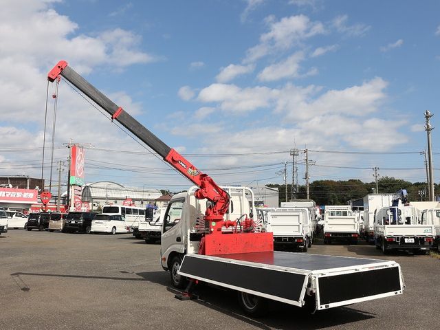 Hino DUTRO 2014-12 189035-1