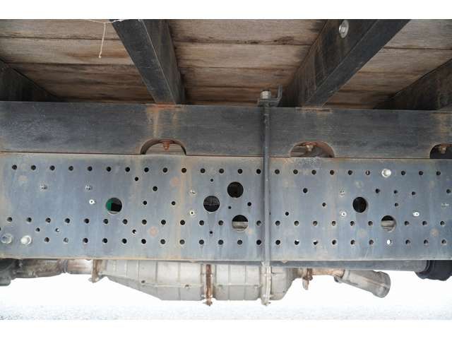 Isuzu FORWARD 2017-08 22154-10
