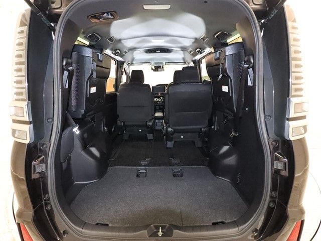 Toyota VOXY HYBRID 2018-11 183037-8