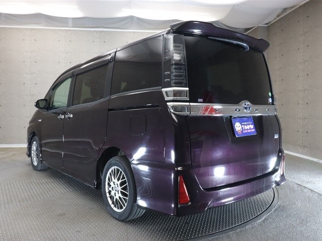 Toyota VOXY HYBRID 2018-11 183037-24