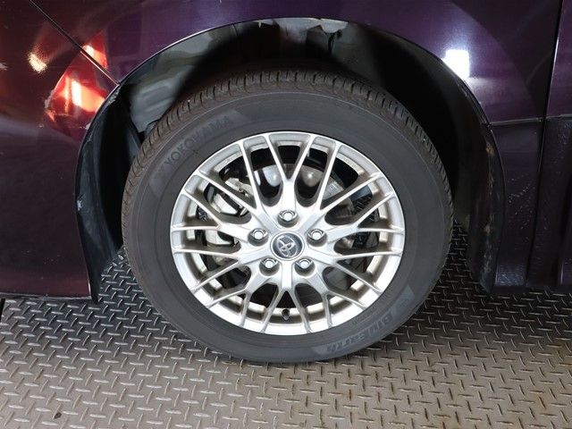 Toyota VOXY HYBRID 2018-11 183037-27