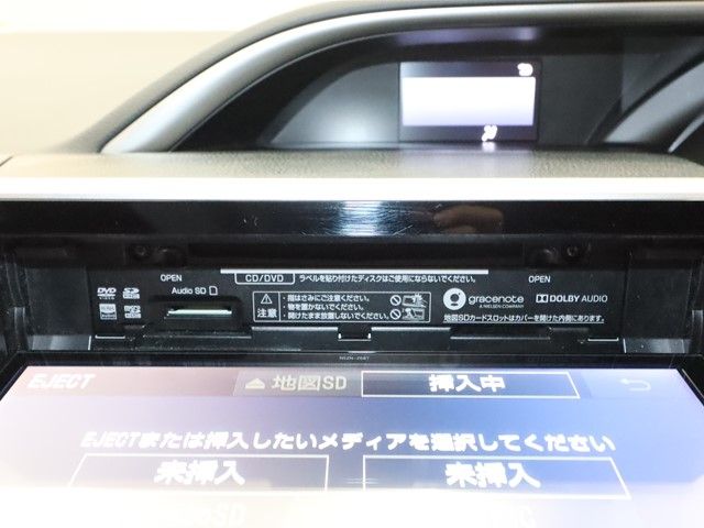 Toyota VOXY HYBRID 2018-11 183037-17