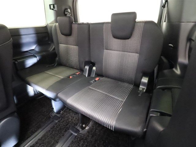 Toyota VOXY HYBRID 2018-11 183037-7