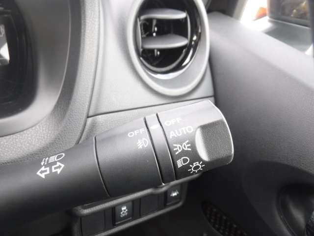Nissan NOTE 2018-09 24393-9