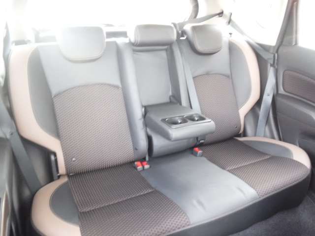 Nissan NOTE 2018-09 24393-14