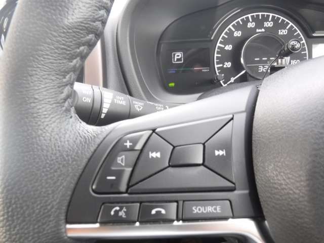 Nissan NOTE 2018-09 24393-7