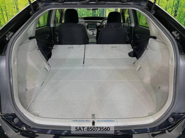 Toyota PRIUS PHV 2014-09 282573-11