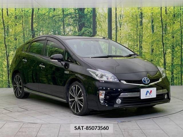 Toyota PRIUS PHV 2014-09 282573-16