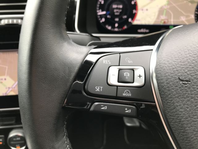 VolksWagen GOLF 2018-05 196136-17