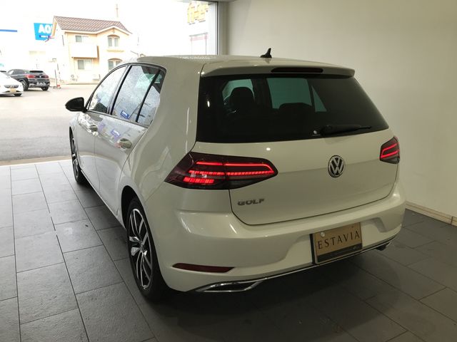 VolksWagen GOLF 2018-05 196136-2