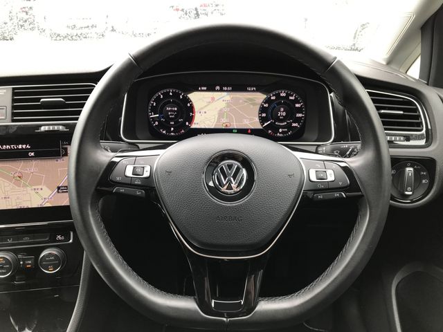 VolksWagen GOLF 2018-05 196136-16