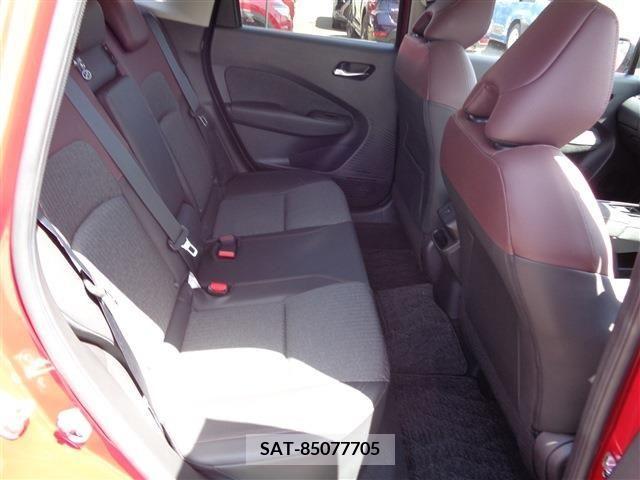 Nissan AURA 2022-11 292948-14