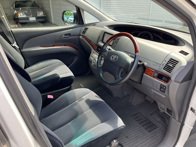 Toyota ESTIMA 2010-08 6128-2