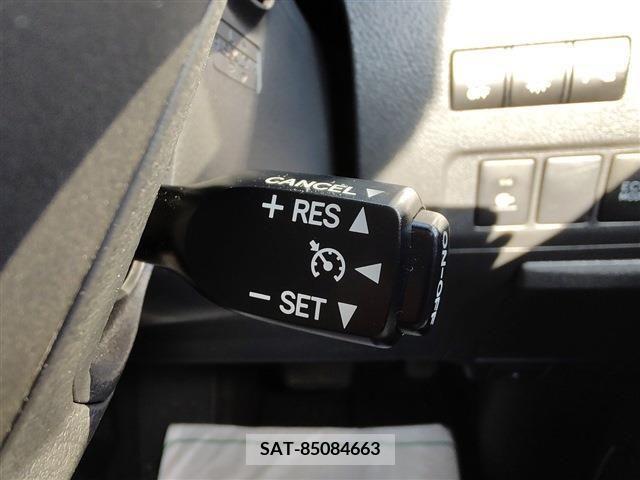 Toyota ALPHARD 2012-09 372044-12