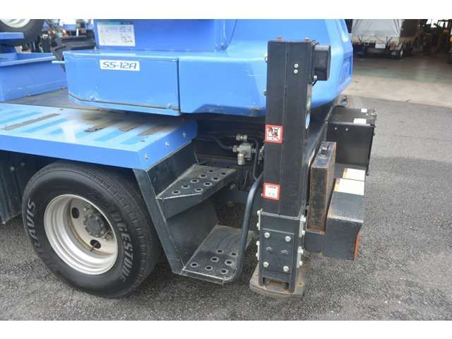 Isuzu ELF TRUCK 2015-07 12725-11