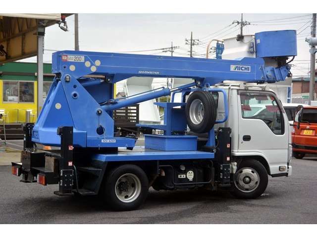 Isuzu ELF TRUCK 2015-07 12725-7