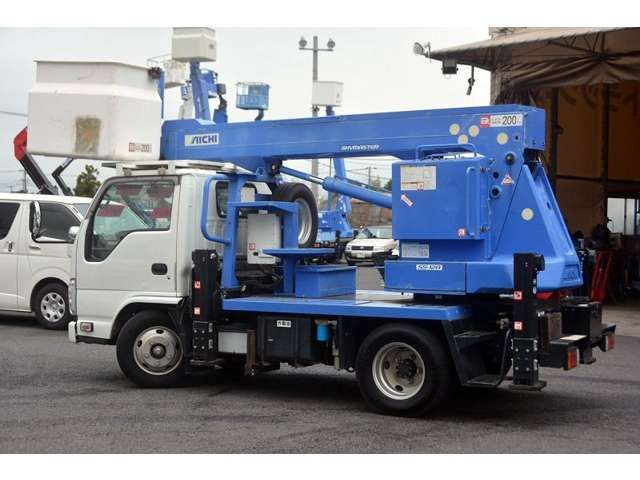 Isuzu ELF TRUCK 2015-07 12725-6
