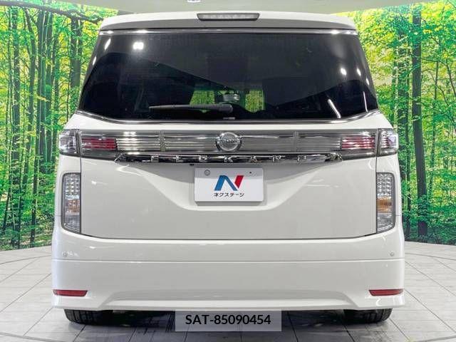 Nissan ELGRAND 2015-03 359695-16