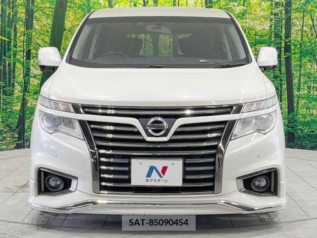Nissan ELGRAND 2015-03 359695-15