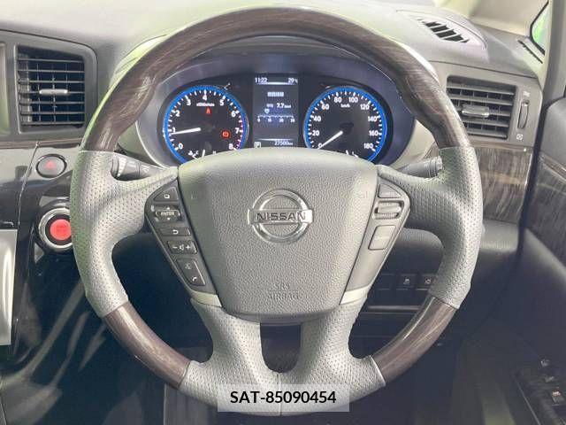Nissan ELGRAND 2015-03 359695-14