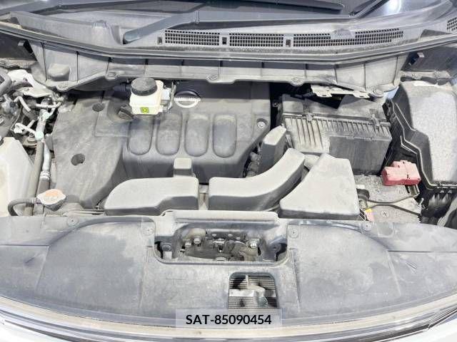 Nissan ELGRAND 2015-03 359695-19