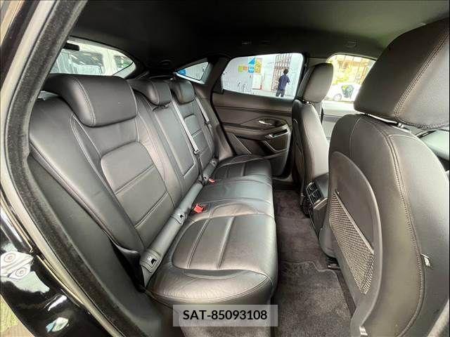 Jaguar E-PACE 2018-05 315775-5