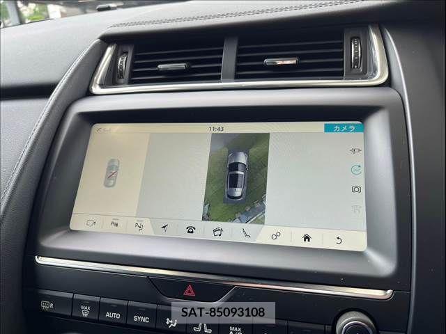 Jaguar E-PACE 2018-05 315775-3