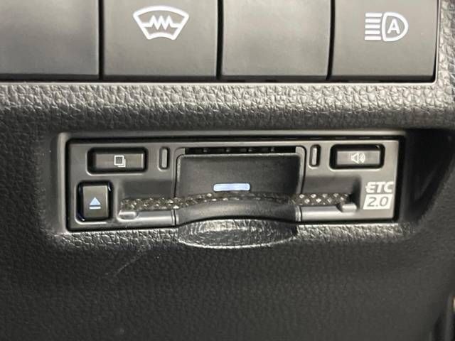 Toyota RAV4 2023-06 24123-7