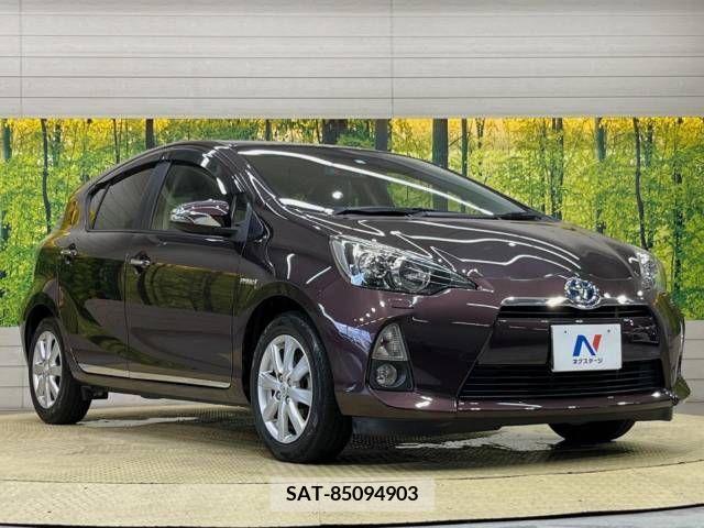 Toyota AQUA 2014-03 376826-16