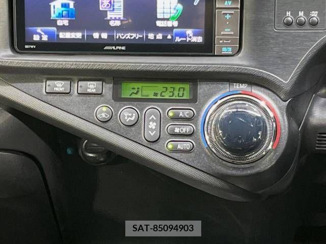 Toyota AQUA 2014-03 376826-7