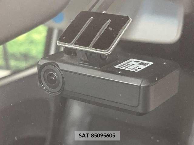 Daihatsu MOVE CUSTOM 2018-08 214965-6