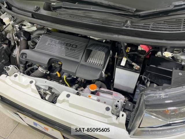 Daihatsu MOVE CUSTOM 2018-08 214965-18