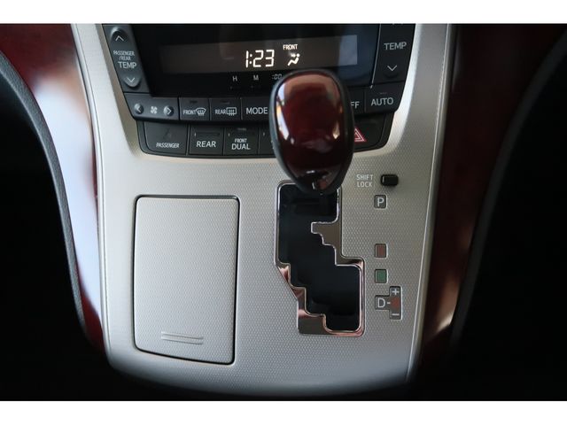 Toyota ALPHARD 2009-07 24709-11