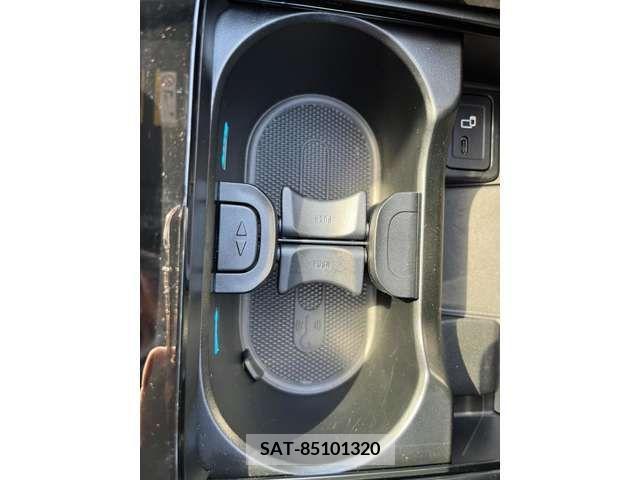 Mercedes Benz EQA 2021-04 211293-17