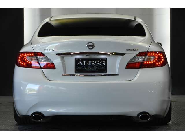 Nissan FUGA 2012-09 19185-18