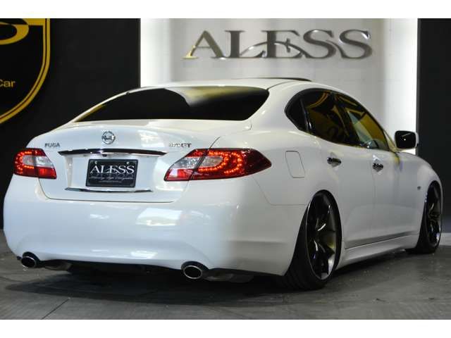 Nissan FUGA 2012-09 19185-2