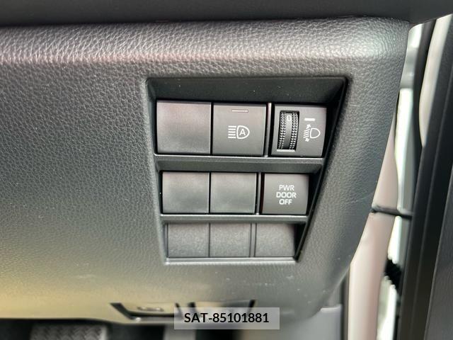 Toyota VOXY 2024-03 242783-14