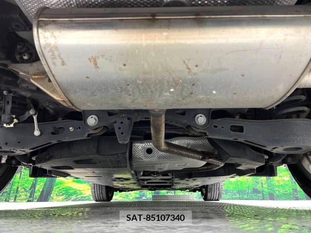 Toyota C-HR 2019-11 220033-19