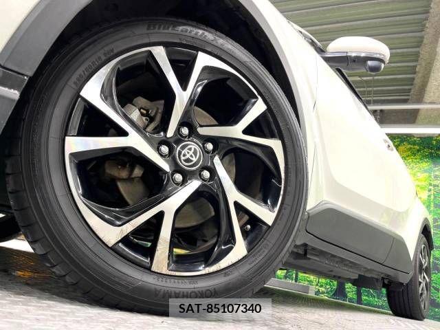 Toyota C-HR 2019-11 220033-13
