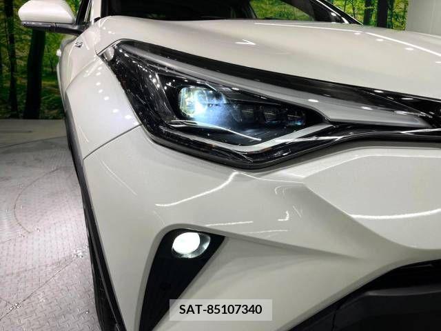 Toyota C-HR 2019-11 220033-12